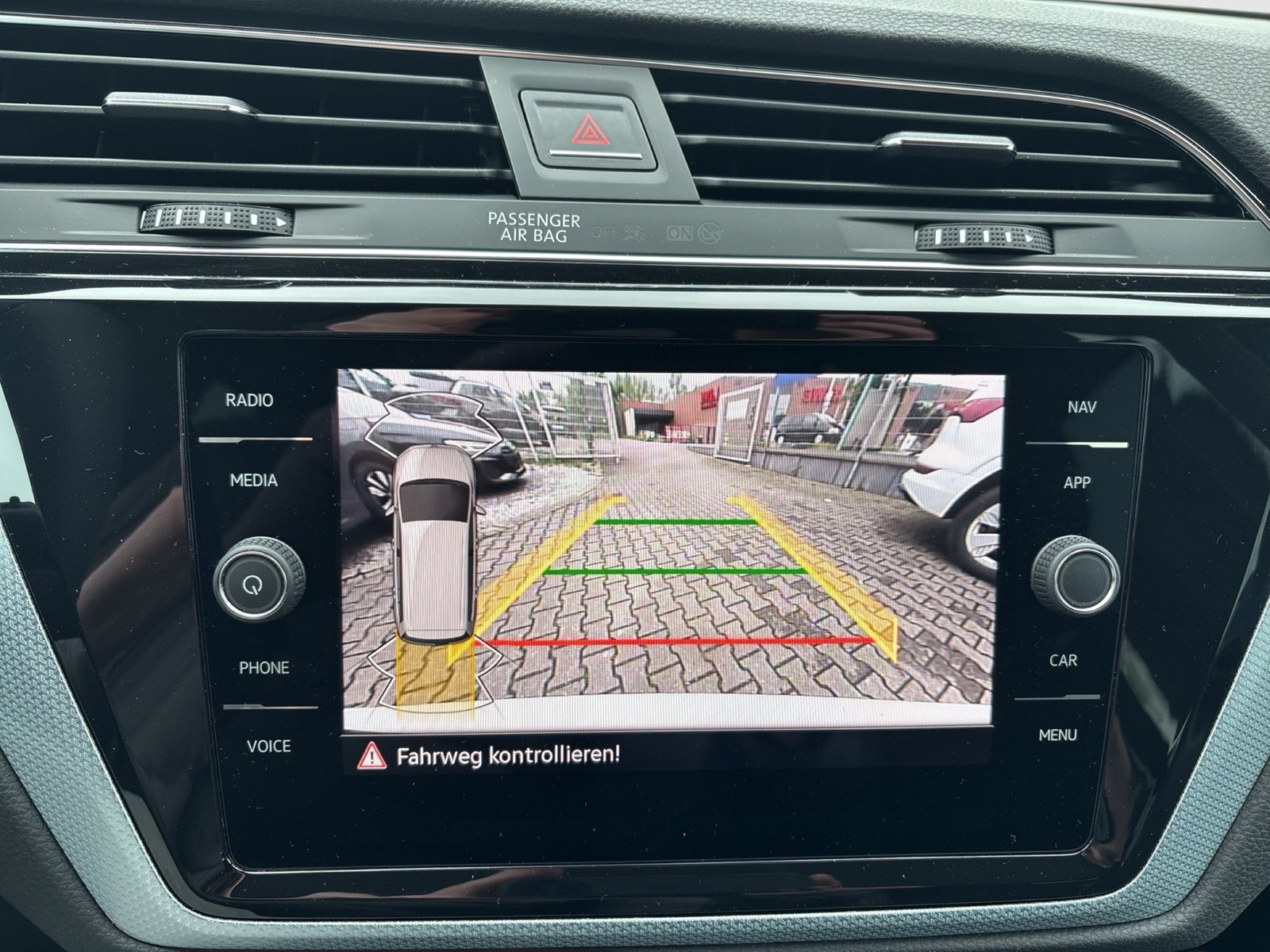 Volkswagen Touran 2.0 GOAL 7SITZER AHK AKMERA