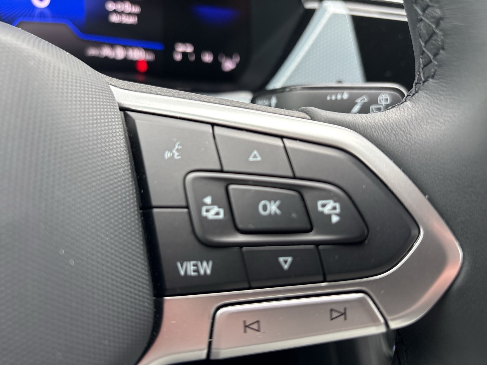 Volkswagen Touran 2.0 GOAL 7SITZER AHK AKMERA