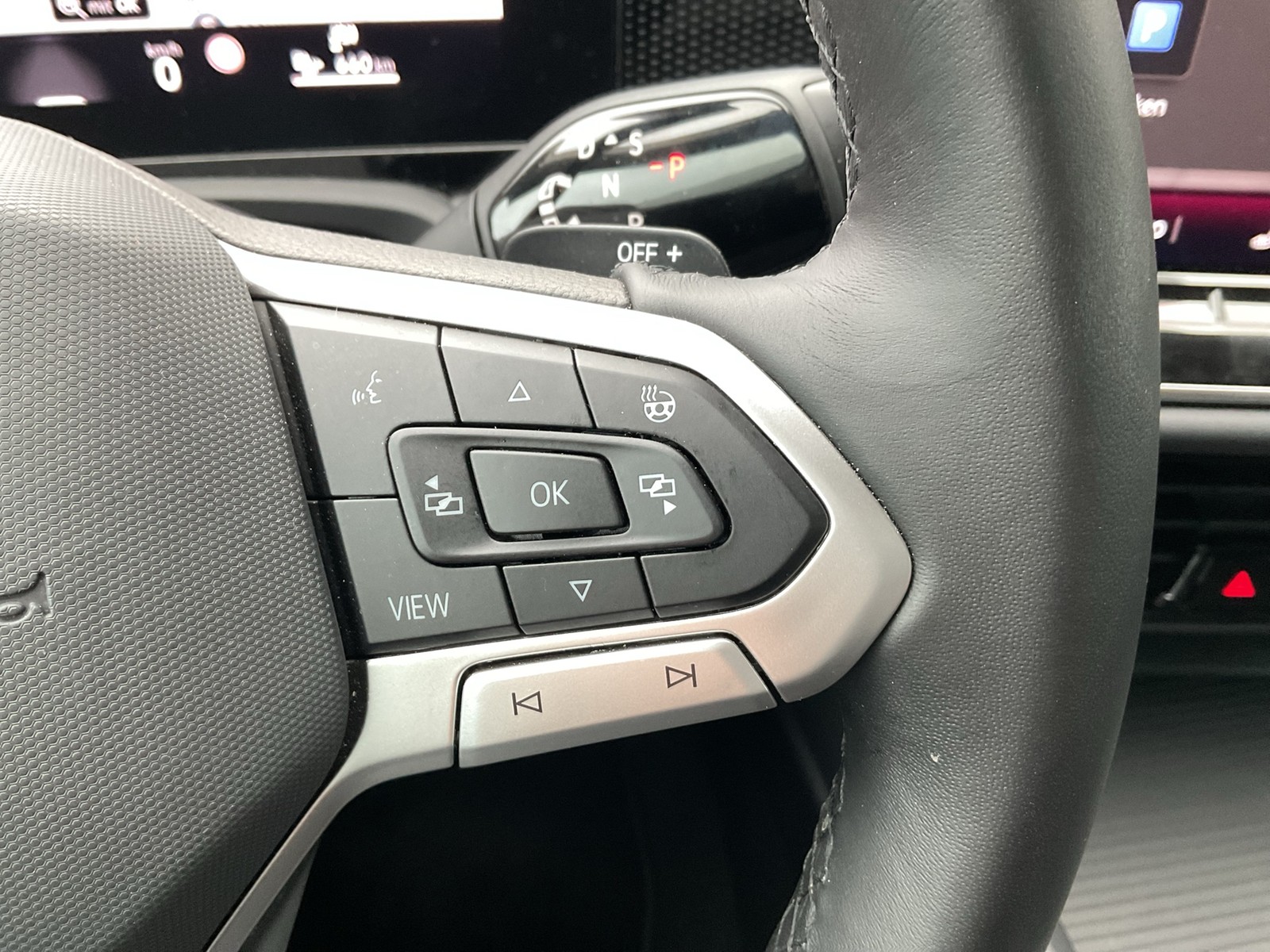 Volkswagen Passat Variant 1.5 HYBRID BUSINESS NEUES MODELL