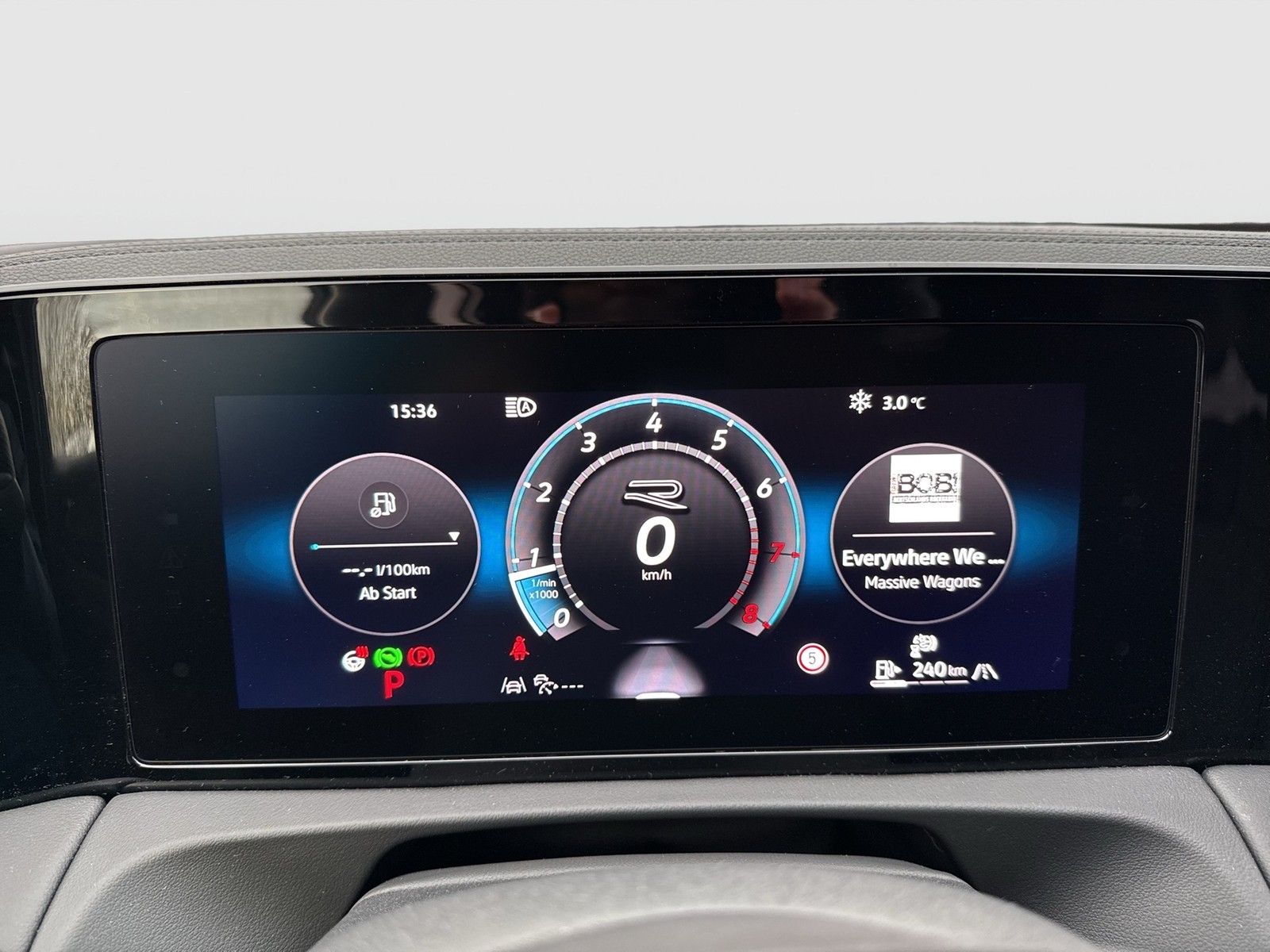 Volkswagen Tiguan 2.0 R-LINE 4X4 NEUES MODELL LEDER LM20