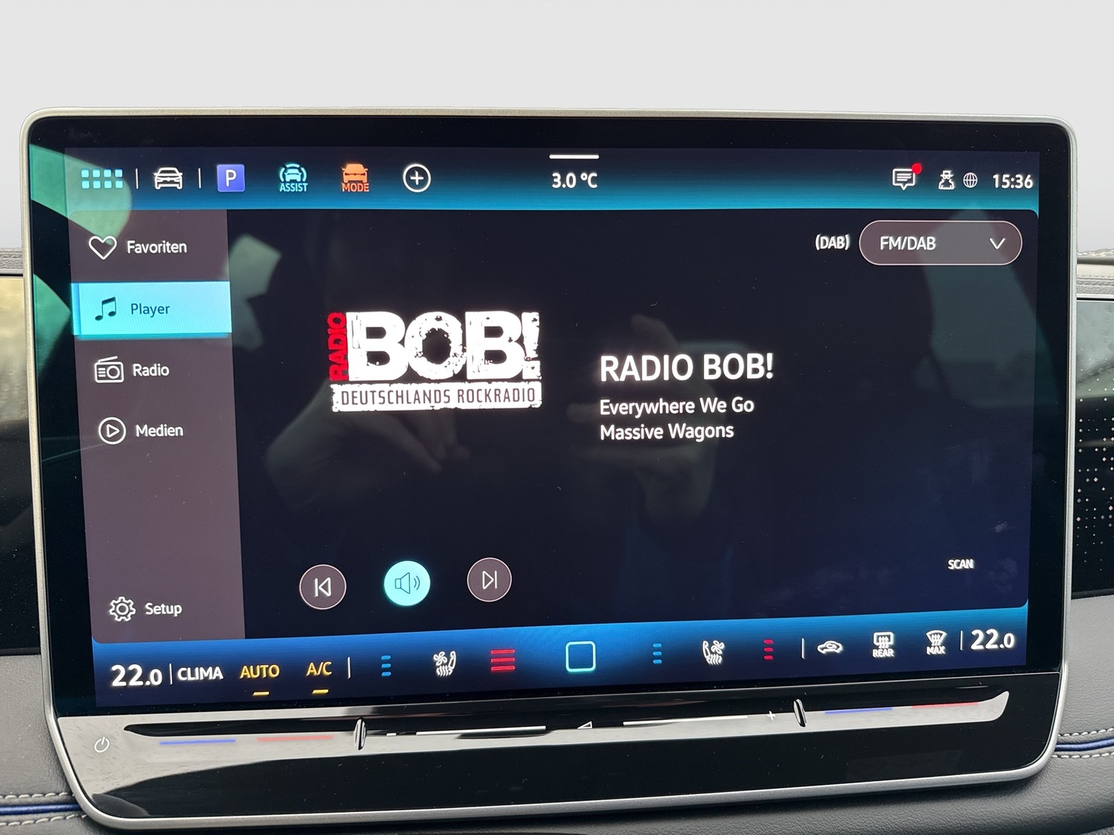 Volkswagen Tiguan 2.0 R-LINE 4X4 NEUES MODELL LEDER LM20