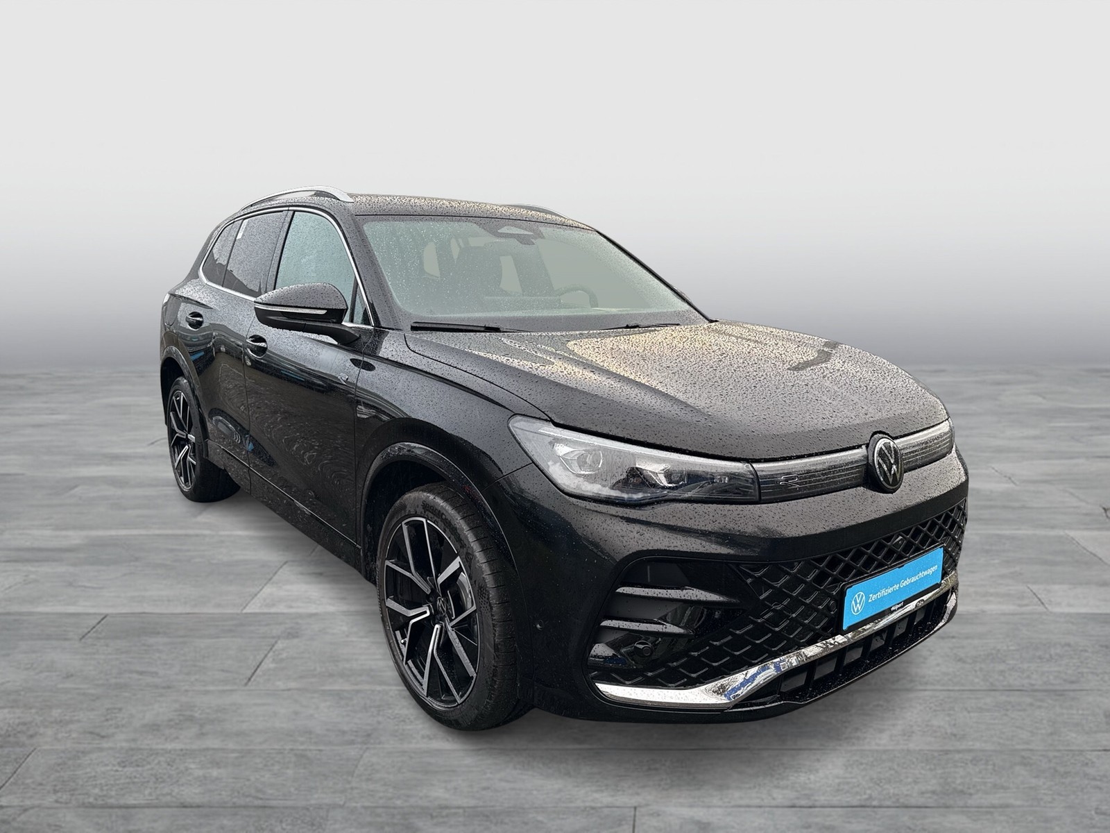 Volkswagen Tiguan 2.0 R-LINE 4X4 NEUES MODELL LEDER LM20