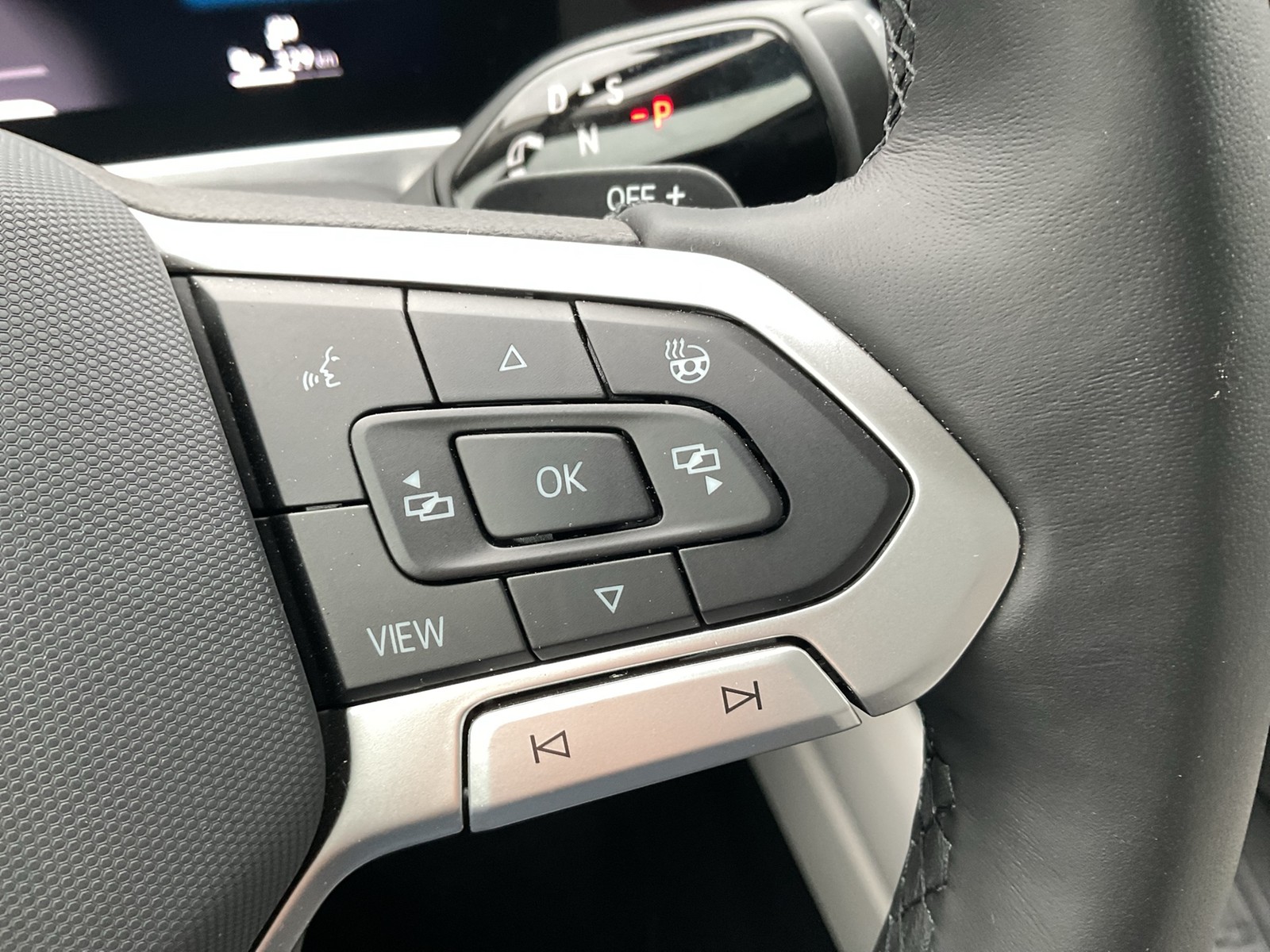 Volkswagen Passat Variant 1.5 HYBRID ELEGANCE NEUES MODELL