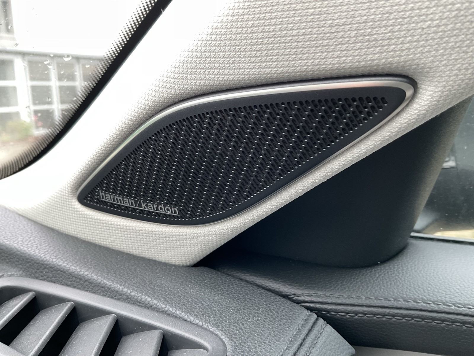 Volkswagen Passat Variant 1.5 HYBRID ELEGANCE NEUES MODELL