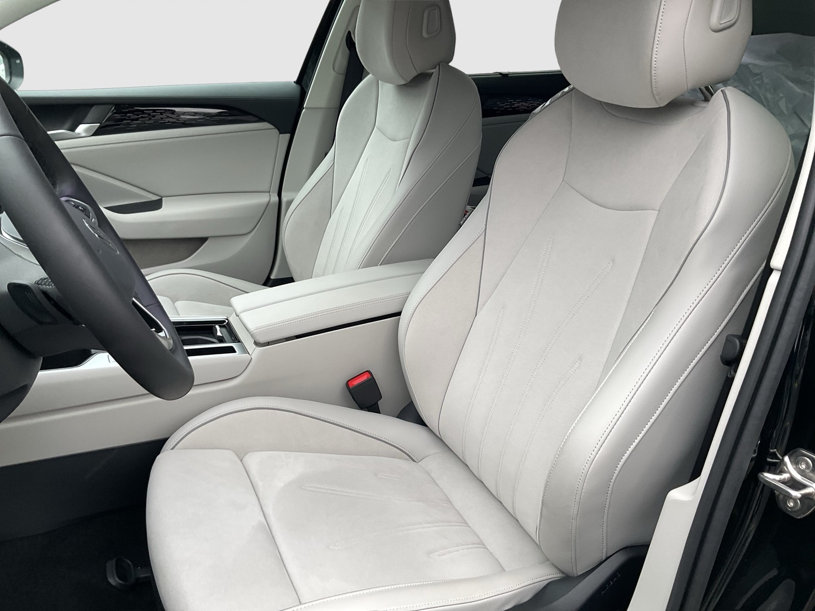 Volkswagen Passat Variant 1.5 HYBRID ELEGANCE NEUES MODELL