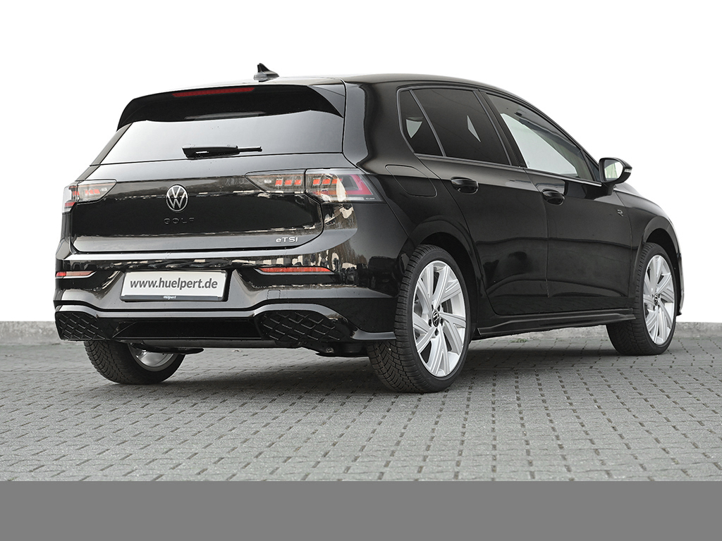 Volkswagen Golf VIII 1.5 R-LINE BLACK STYLE FACELIFT CAM ACC LM18 NAVI