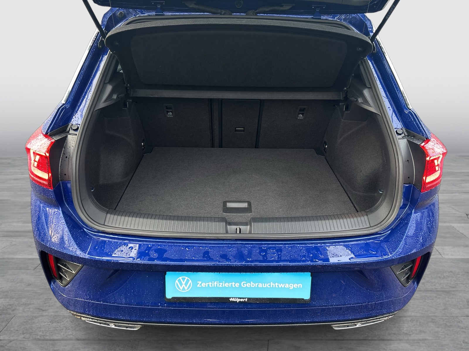 Volkswagen T-Roc 2.0 R-LINE CAM ACC NAVI 17Z CARPLAY SITZHZ