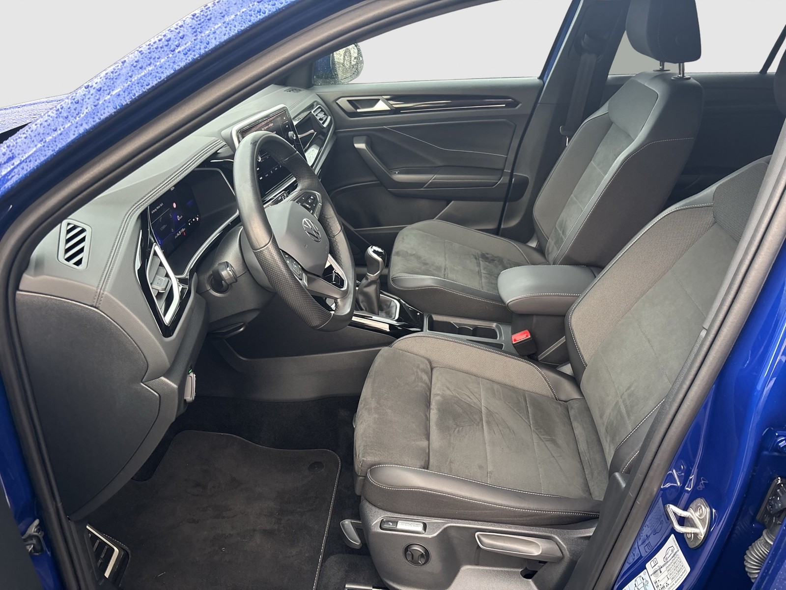 Volkswagen T-Roc 2.0 R-LINE CAM ACC NAVI 17Z CARPLAY SITZHZ