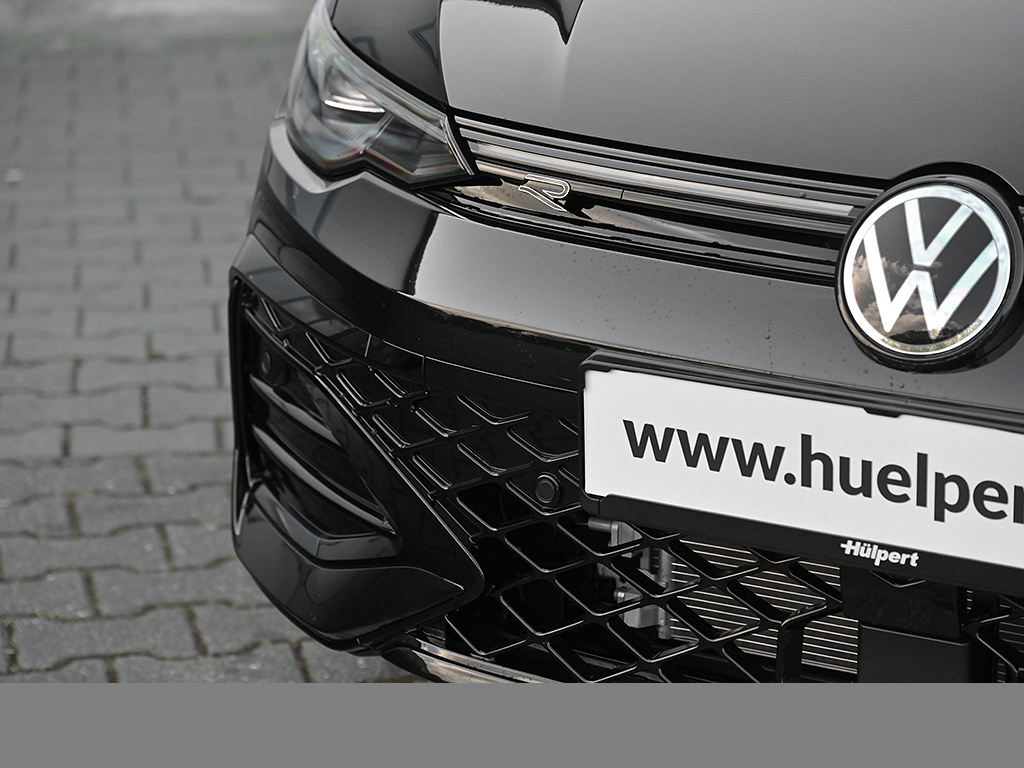 Volkswagen Golf Variant VIII 2.0 R-LINE BLACK STYLE PANO CAM ACC LM18