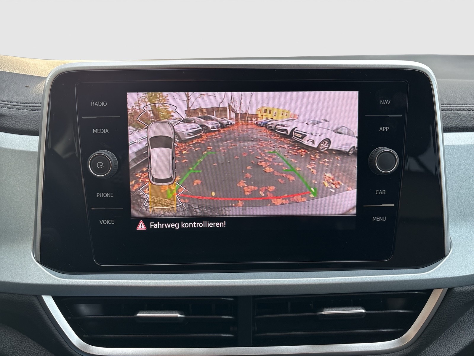 Volkswagen T-Roc 2.0 GOAL AHK CAM ACC LM17 NAVI SITZHEIZUNG