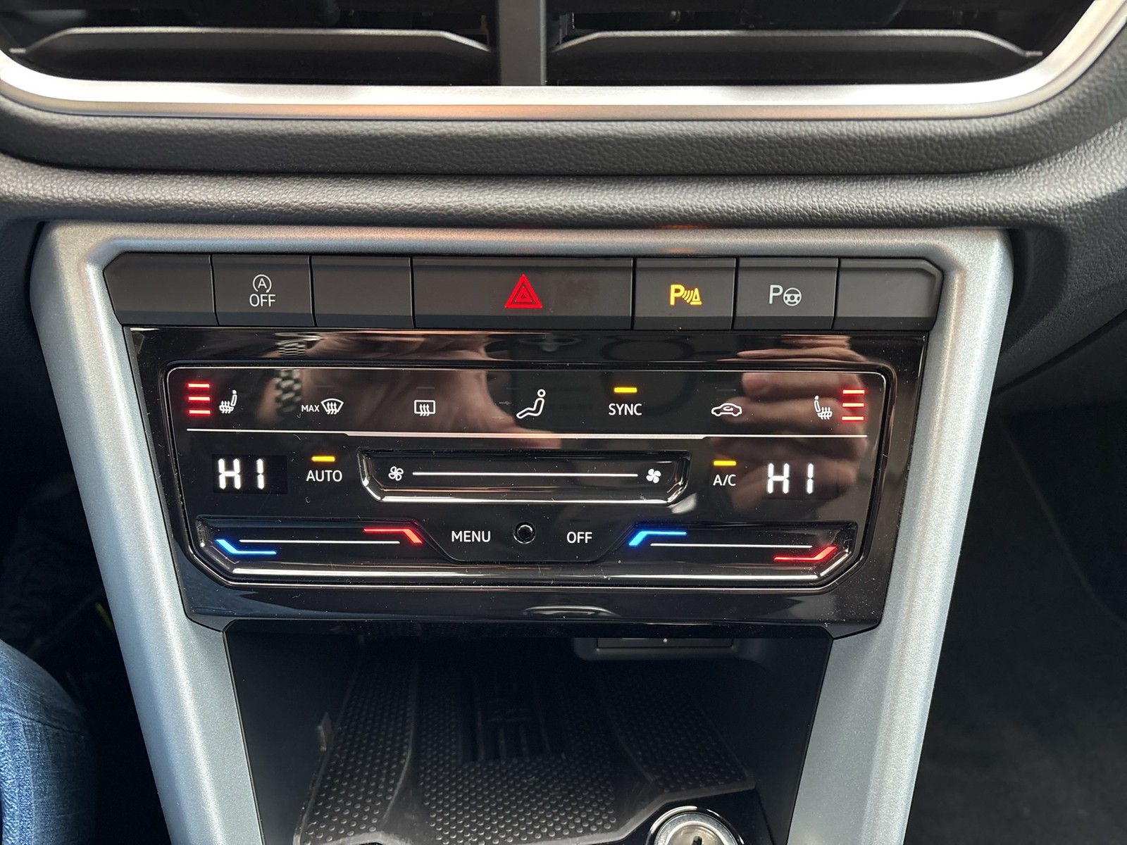 Volkswagen T-Roc 2.0 GOAL AHK CAM ACC LM17 NAVI SITZHEIZUNG