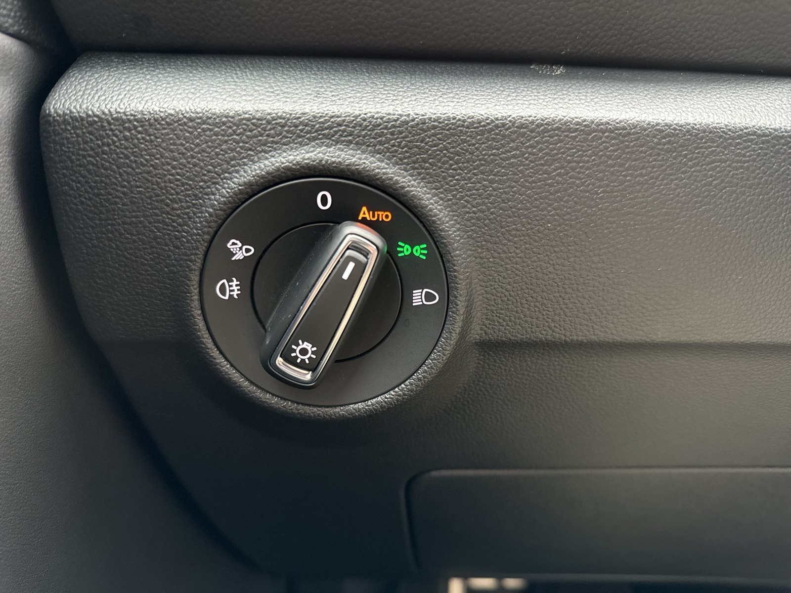 Volkswagen T-Roc 2.0 GOAL AHK CAM ACC LM17 NAVI SITZHEIZUNG