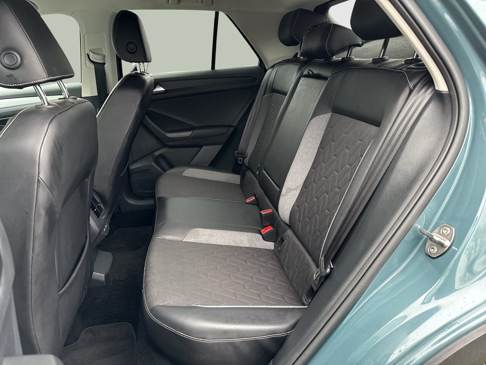 Volkswagen T-Roc 2.0 GOAL AHK CAM ACC LM17 NAVI SITZHEIZUNG