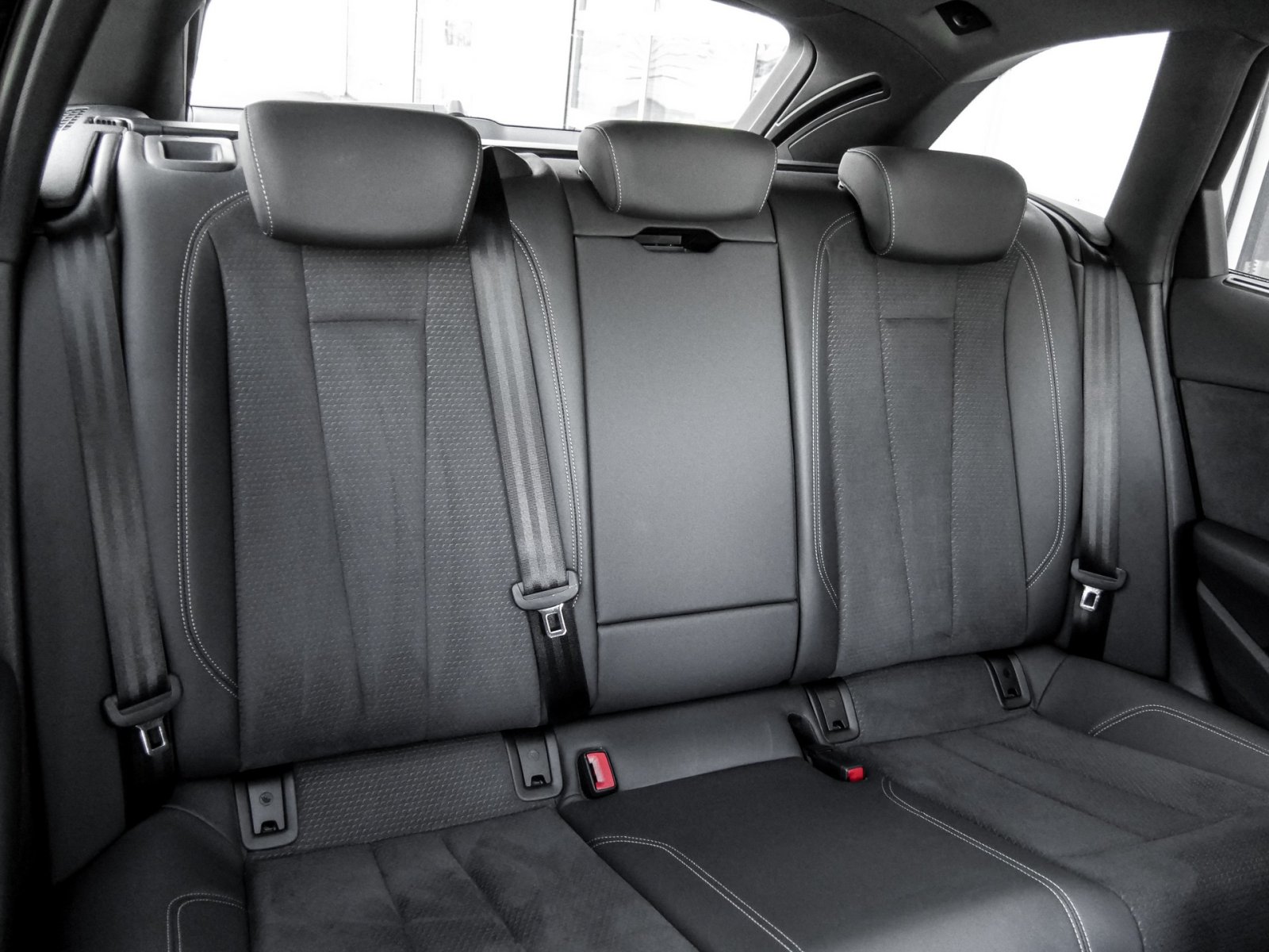 Audi A4 Avant 40 quattro S LINE BLACKPAK PANO CAM 19Z
