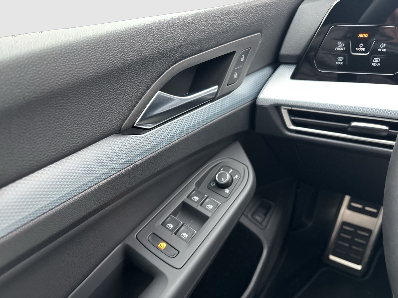 Volkswagen Golf Variant VIII 2.0 GOAL FACELIFT ACC LM17 NAVI