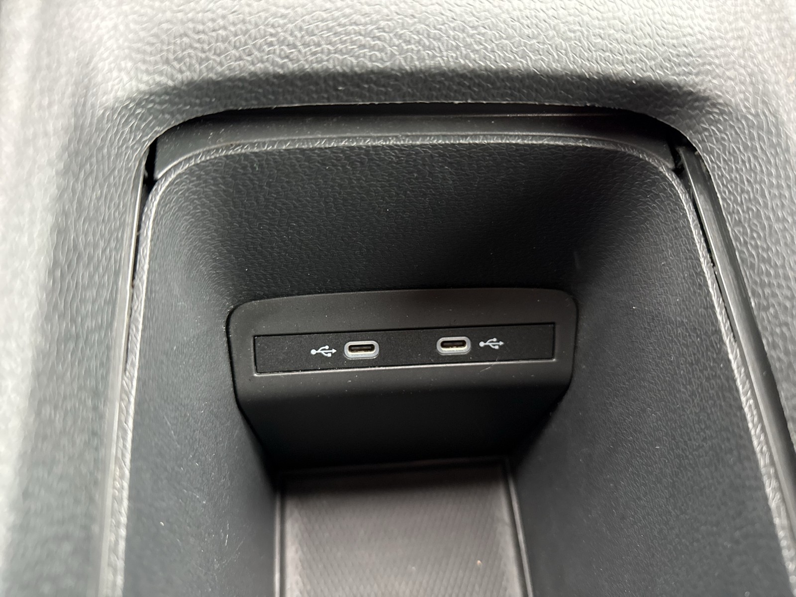 Volkswagen ID.3 Pro S WÄRMEPUMPE ACC LM19 NAVI SITZHEIZUNG