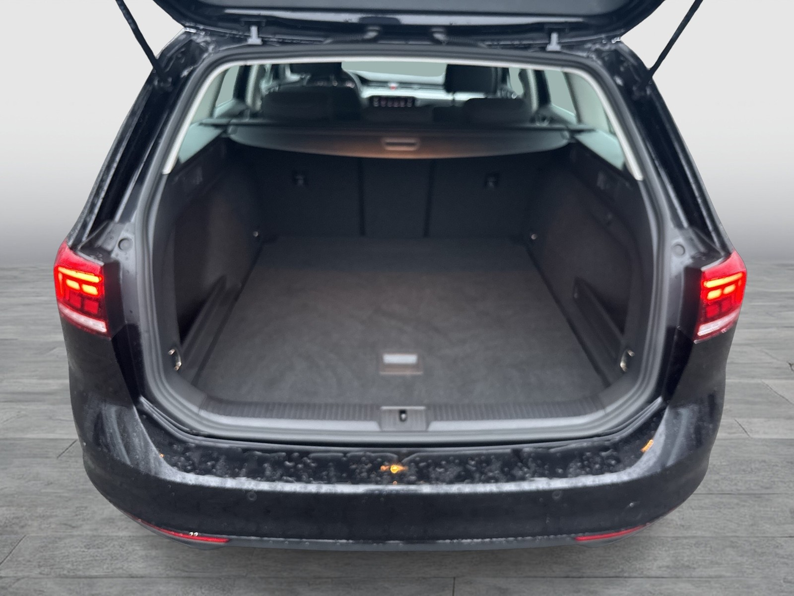 Volkswagen Passat Variant 1.5 BUSINESS CAM ACC NAVI SITZHZ.