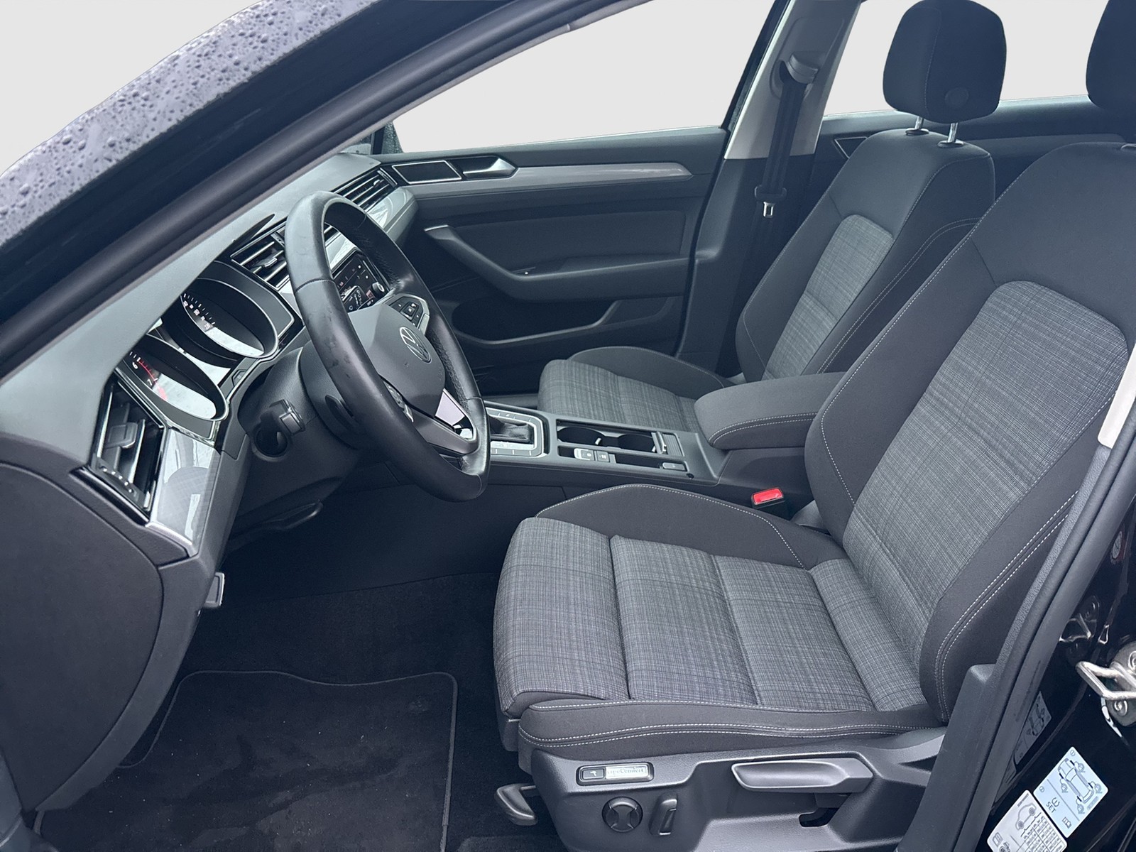 Volkswagen Passat Variant 1.5 BUSINESS CAM ACC NAVI SITZHZ.