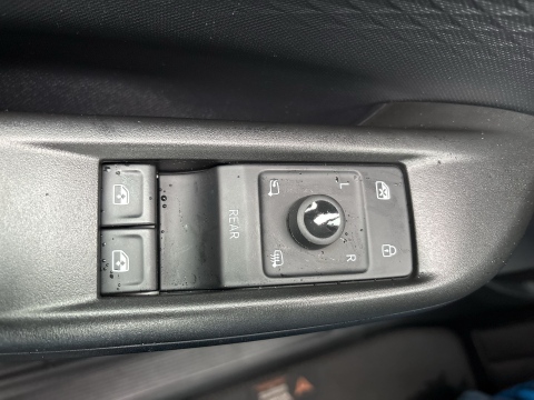 Cupra Born CAM ACC LM18 NAVI SITZHEIZUNG LED DAB KLIMA