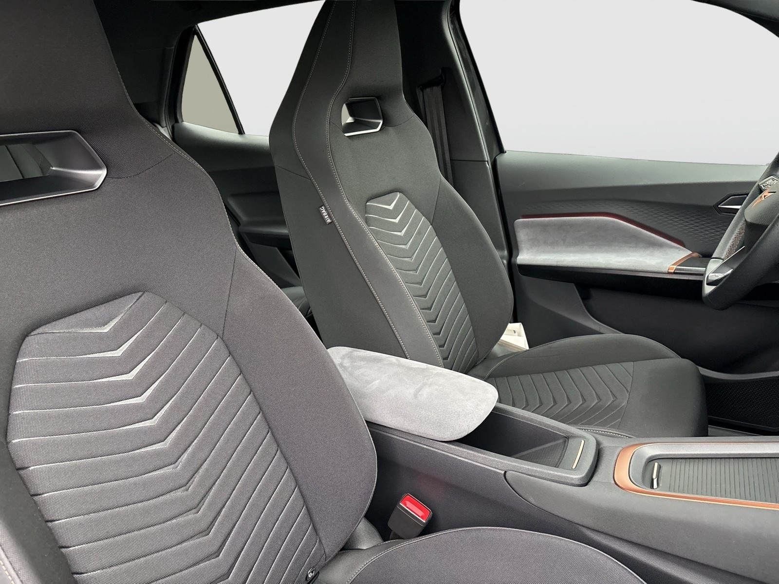 Cupra Born CAM ACC LM18 NAVI SITZHEIZUNG LED DAB KLIMA