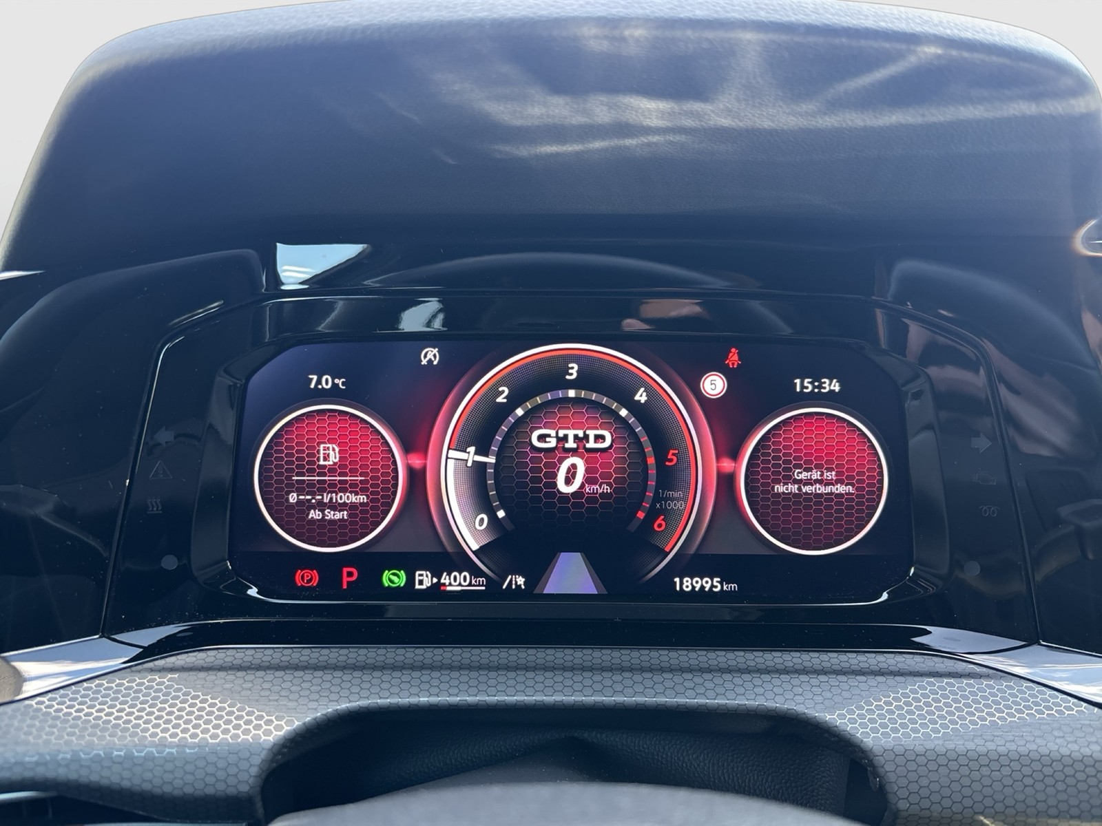 Volkswagen Golf VIII 2.0 GTD PANO HARMAN KARDON CAM LM19