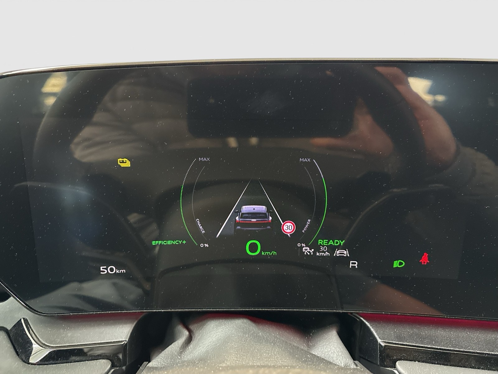 Audi Q6 e-tron quattro S LINE TECHPRO LUFTFAHRWERK 21"