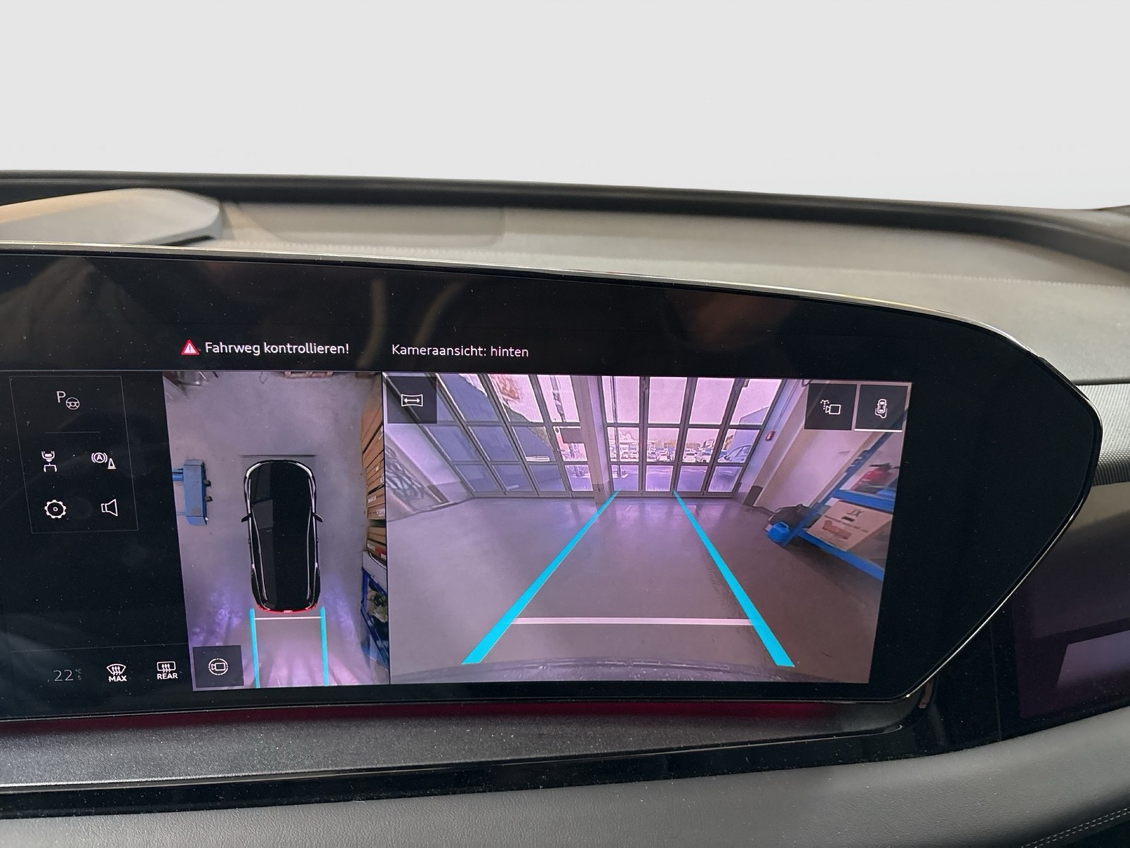 Audi Q6 e-tron quattro S LINE TECHPRO LUFTFAHRWERK 21"