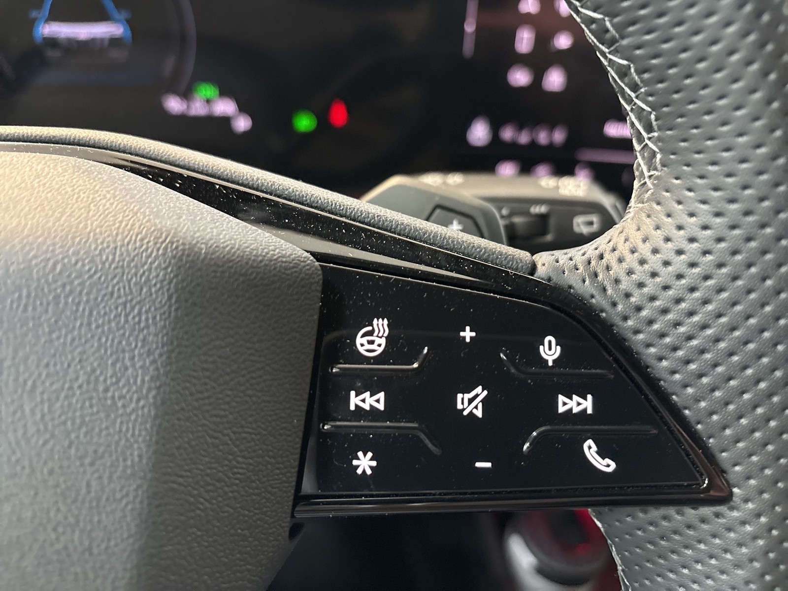 Audi Q6 e-tron quattro S LINE TECHPRO LUFTFAHRWERK 21"