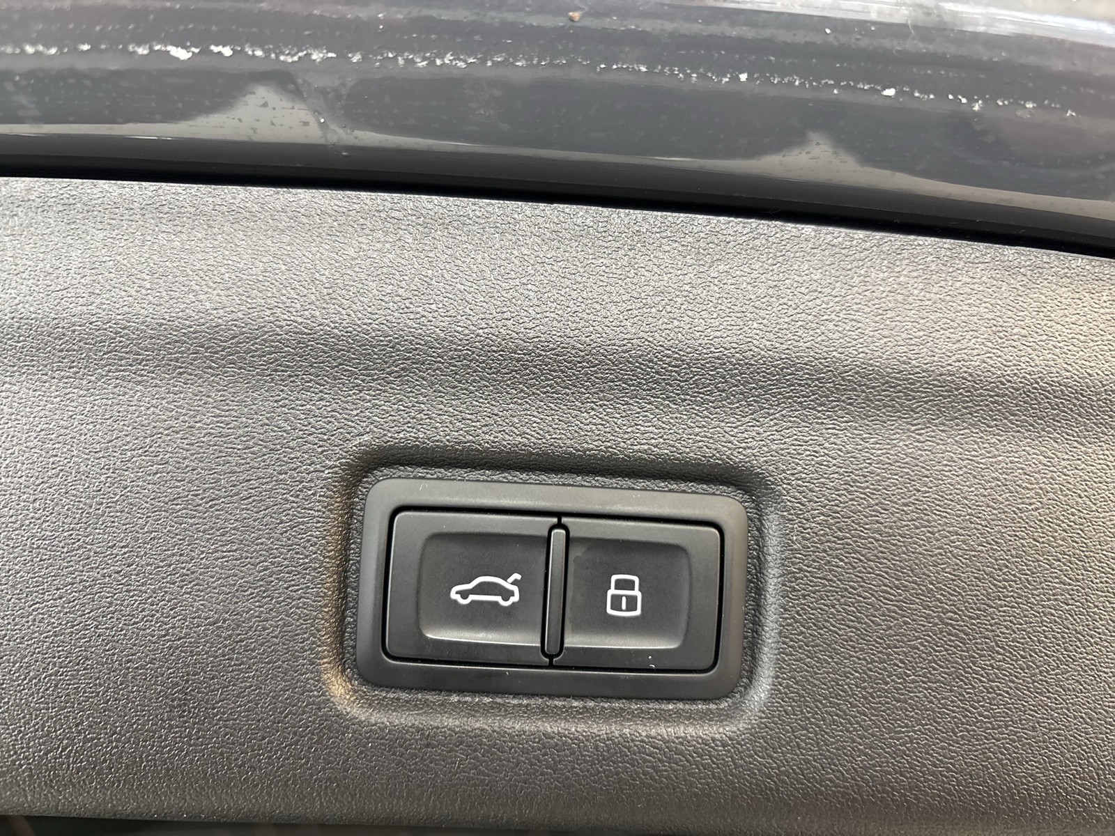 Audi Q6 e-tron quattro S LINE TECHPRO LUFTFAHRWERK 21"