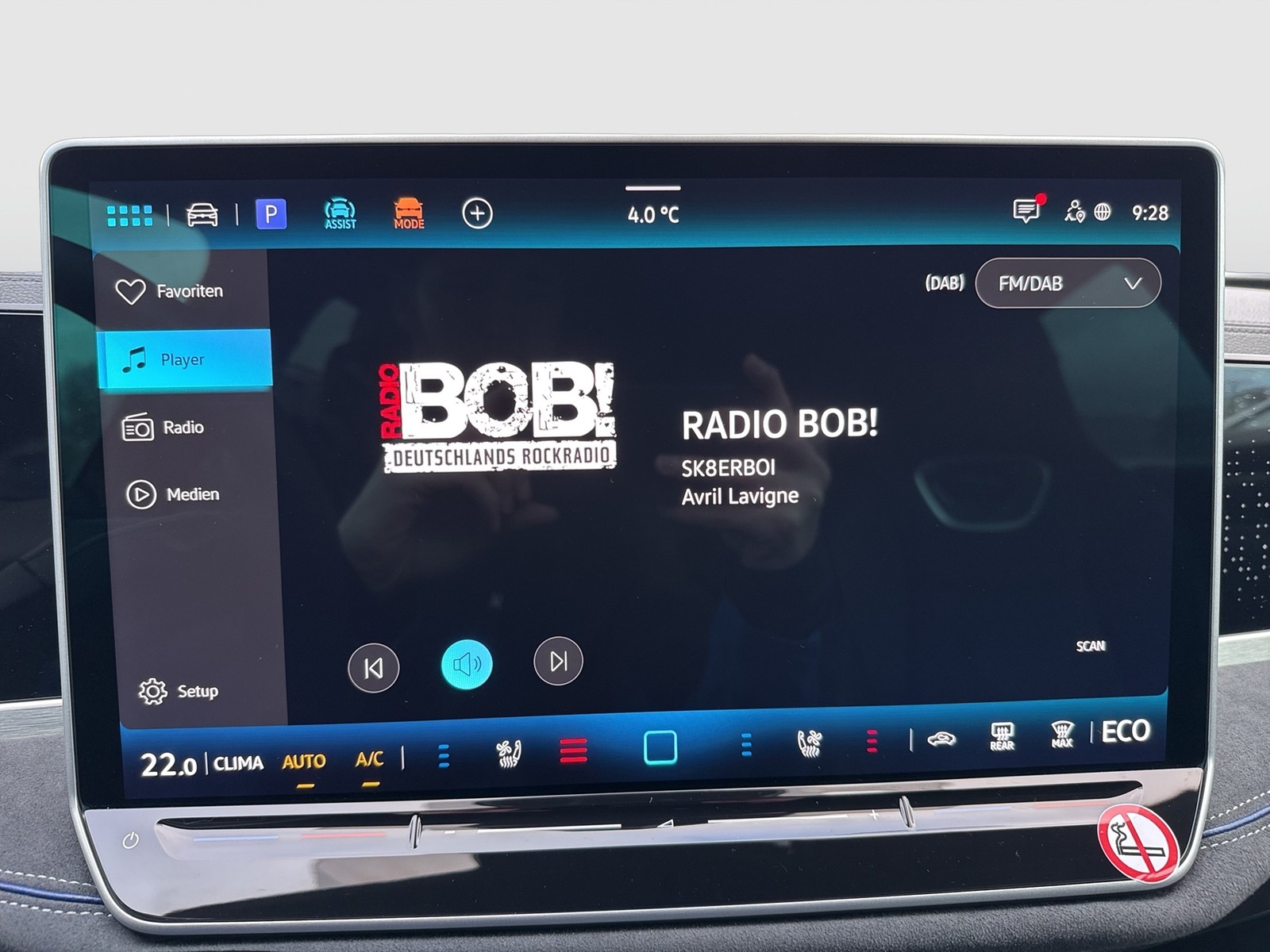 Volkswagen Passat Variant 1.5 HYBRID R-LINE NEUESMODELL AHK