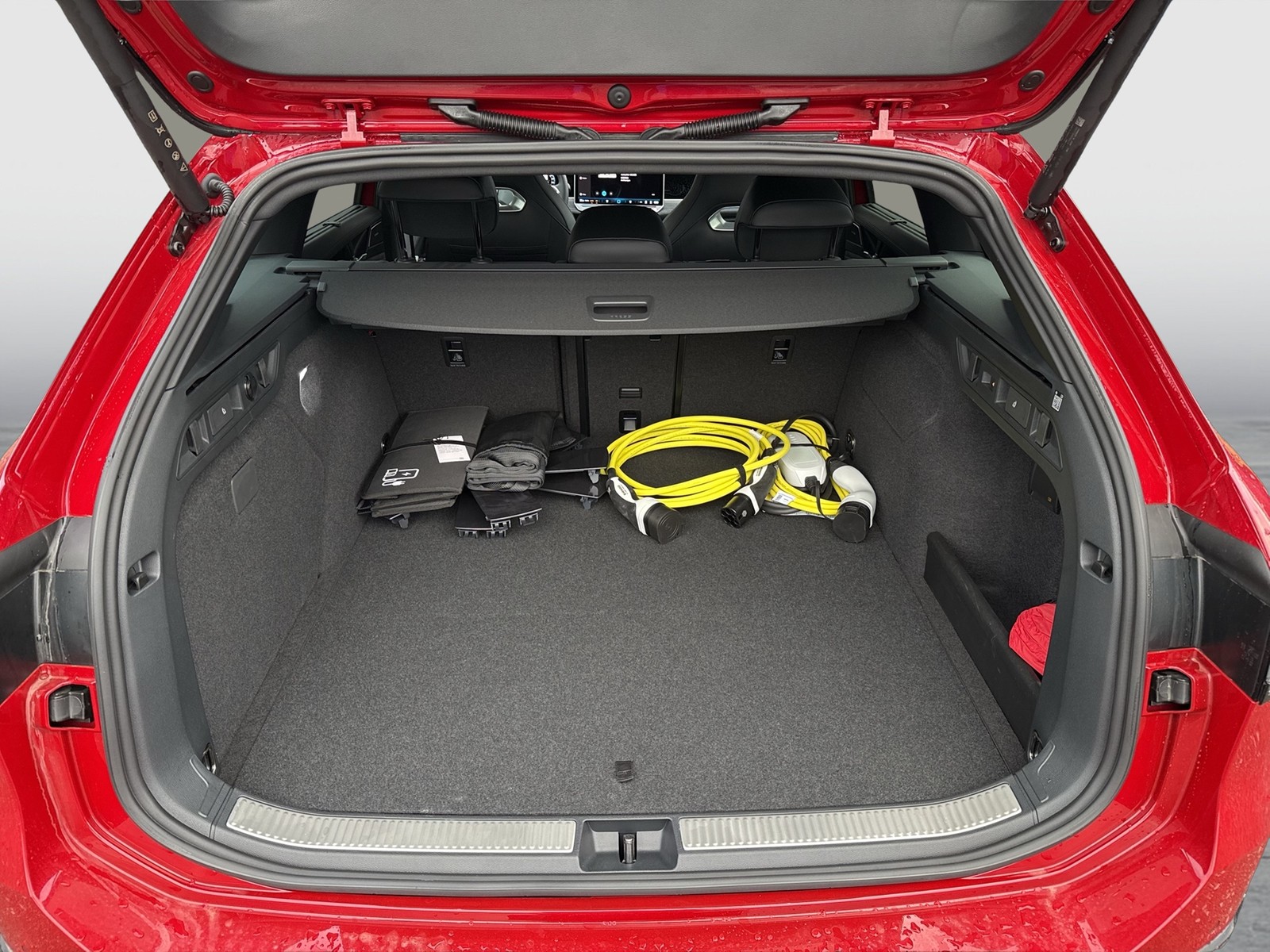 Volkswagen Passat Variant 1.5 HYBRID R-LINE NEUESMODELL AHK