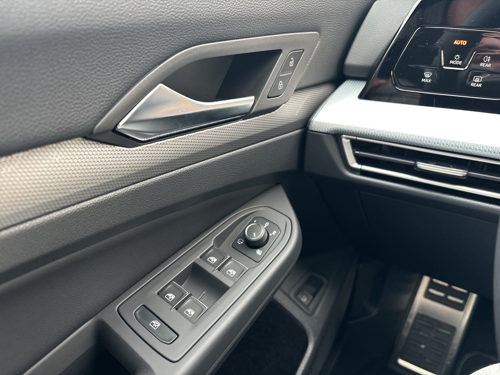 Volkswagen Golf VIII 1.5 HYBRID GOAL FACELIFT AHK ACC LM17