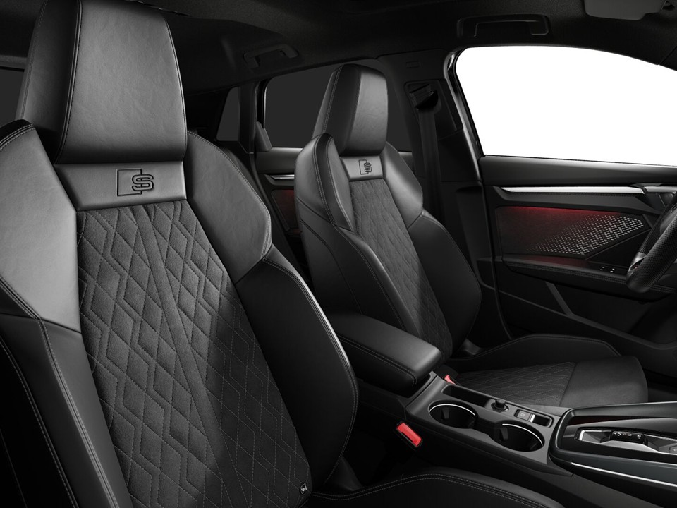 Audi A3 Sportback S LINE TFSI PANO LED TECH PLUS LM18