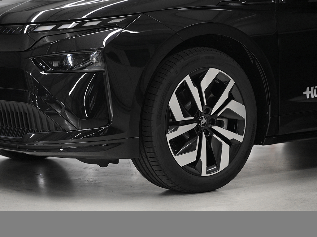 Skoda Enyaq 85 SPORTLINE WÄRMEPUMPE CAM ACC LM20 NAVI
