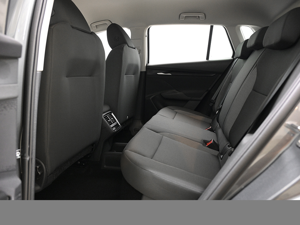 Skoda Elroq 60 ESSENCE NAVI CAM LENKRAD & SITZHZG LED
