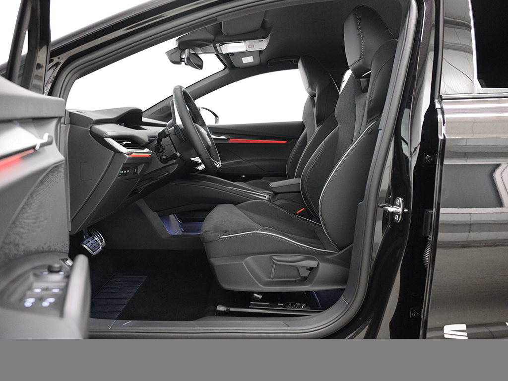Skoda Elroq 85 SPORTLINE CAM ACC LM20 MATRIX E-KLAPPE