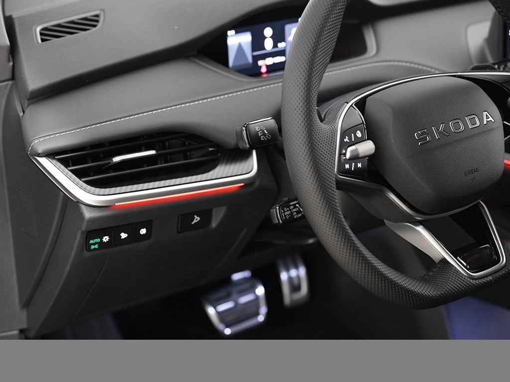 Skoda Enyaq 85 SPORTLINE WÄRMEPUMPE CAM ACC LM20 NAVI