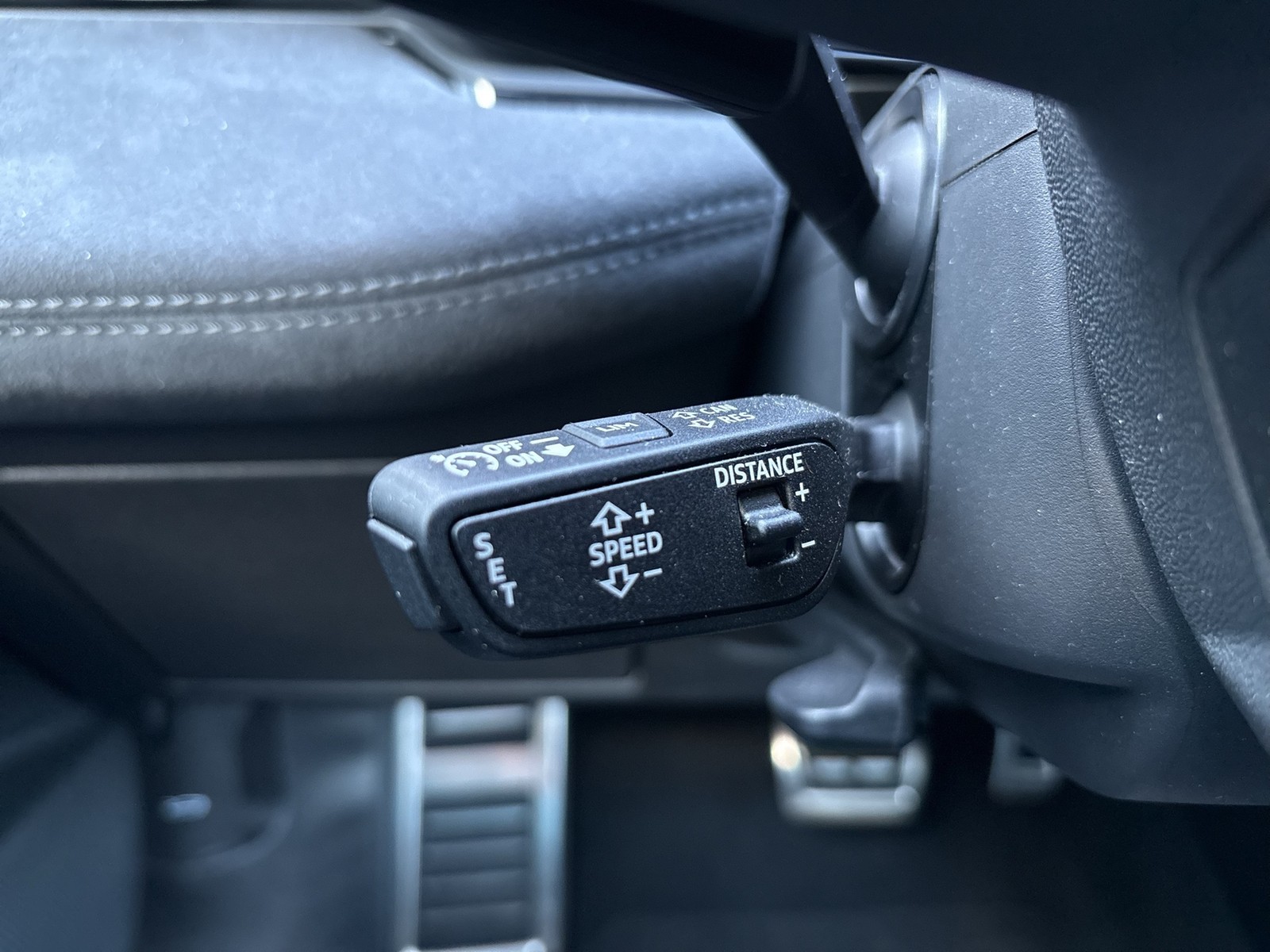 Audi A6 e-tron Avant performance S LINE 360CAM LM20
