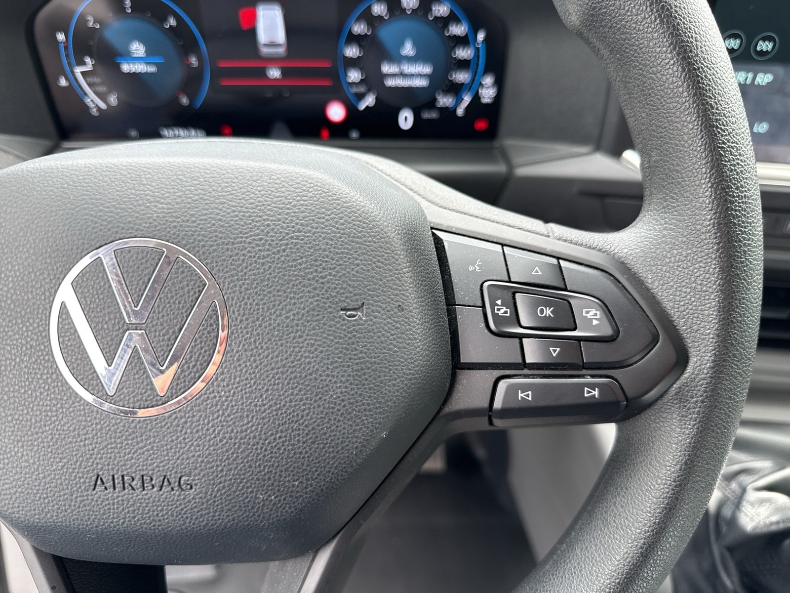 Volkswagen T7 Transporter 2.0 Kasten KR CAM CARPLAY TEMPOMAT