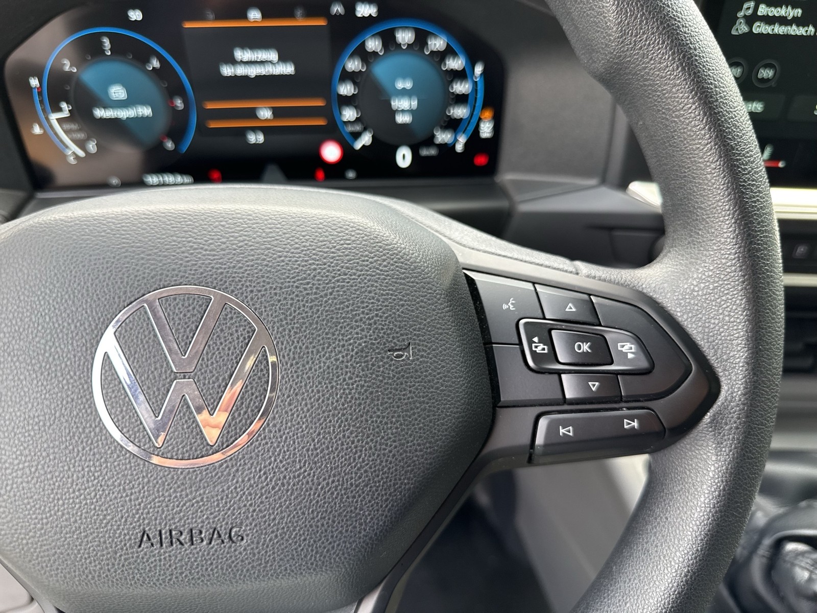 Volkswagen T7 Transporter 2.0 Kasten KR CARPLAY TEMPOMAT