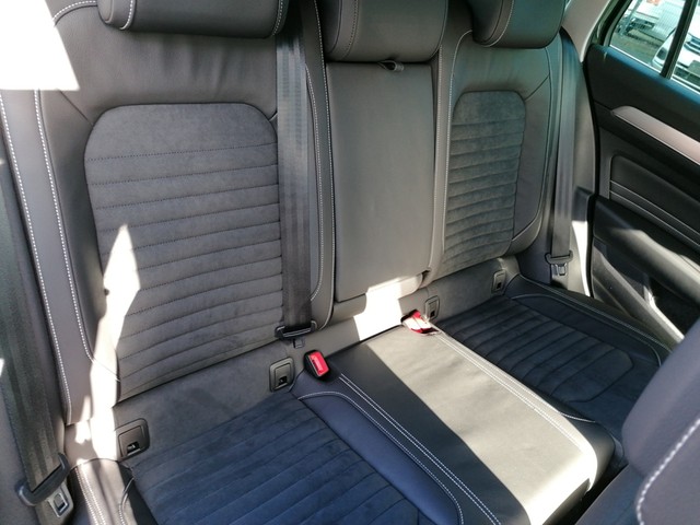 Volkswagen Passat Variant 2.0 Elegance AHK KAMERA eKLAPPE NAVI
