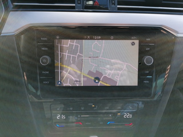 Volkswagen Passat Variant 2.0 Elegance AHK KAMERA eKLAPPE NAVI