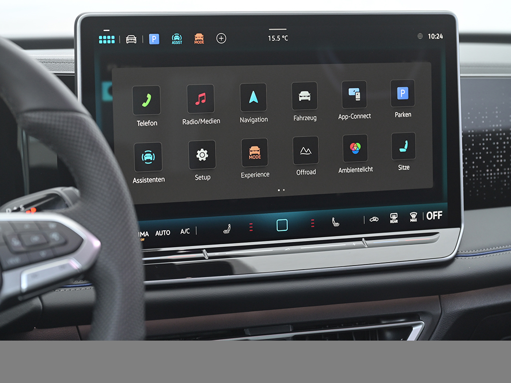 Volkswagen Tiguan 2.0 R-LINE DSG 4X4 BLACKSTYLE AHK eKLAPPE