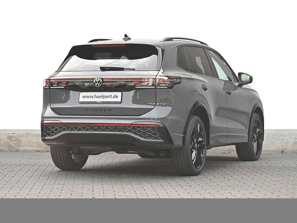 Volkswagen Tiguan 2.0 R-LINE DSG 4X4 BLACKSTYLE AHK eKLAPPE