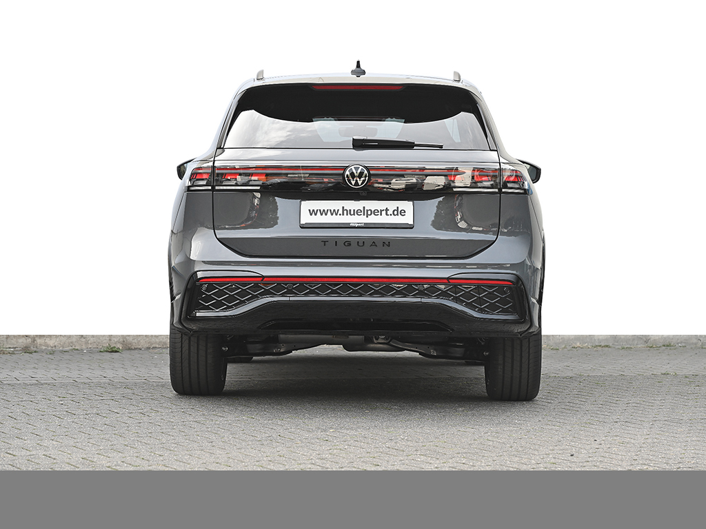 Volkswagen Tiguan 2.0 R-LINE DSG 4X4 BLACKSTYLE AHK eKLAPPE