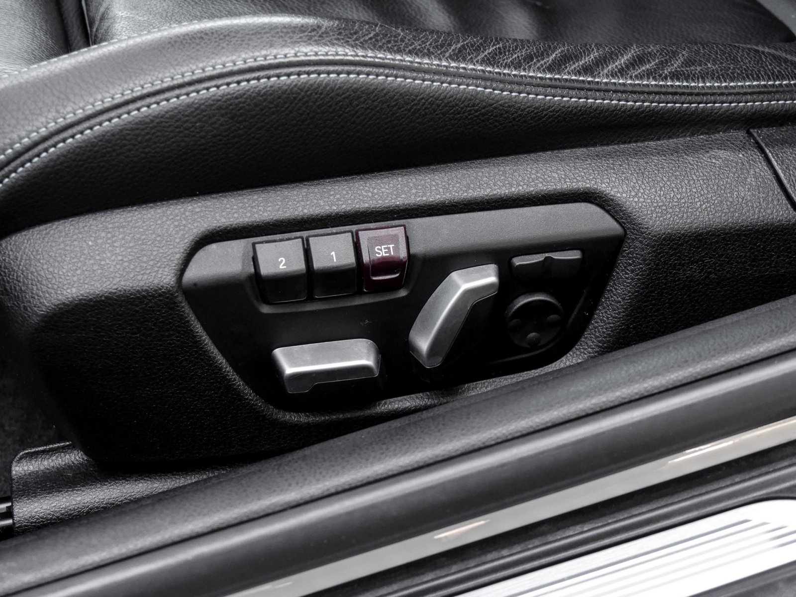 BMW M2 Coupe LEDER LM19 NAVI SITZHZ BIXENON BLUETOOH