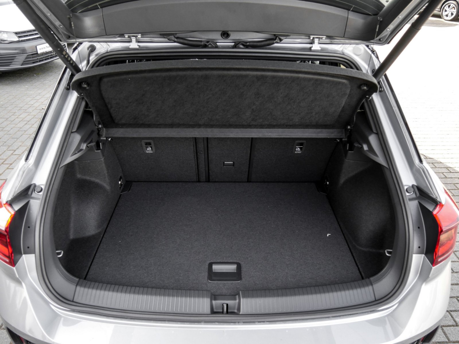 Volkswagen T-Roc 1.5 R-LINE DSG