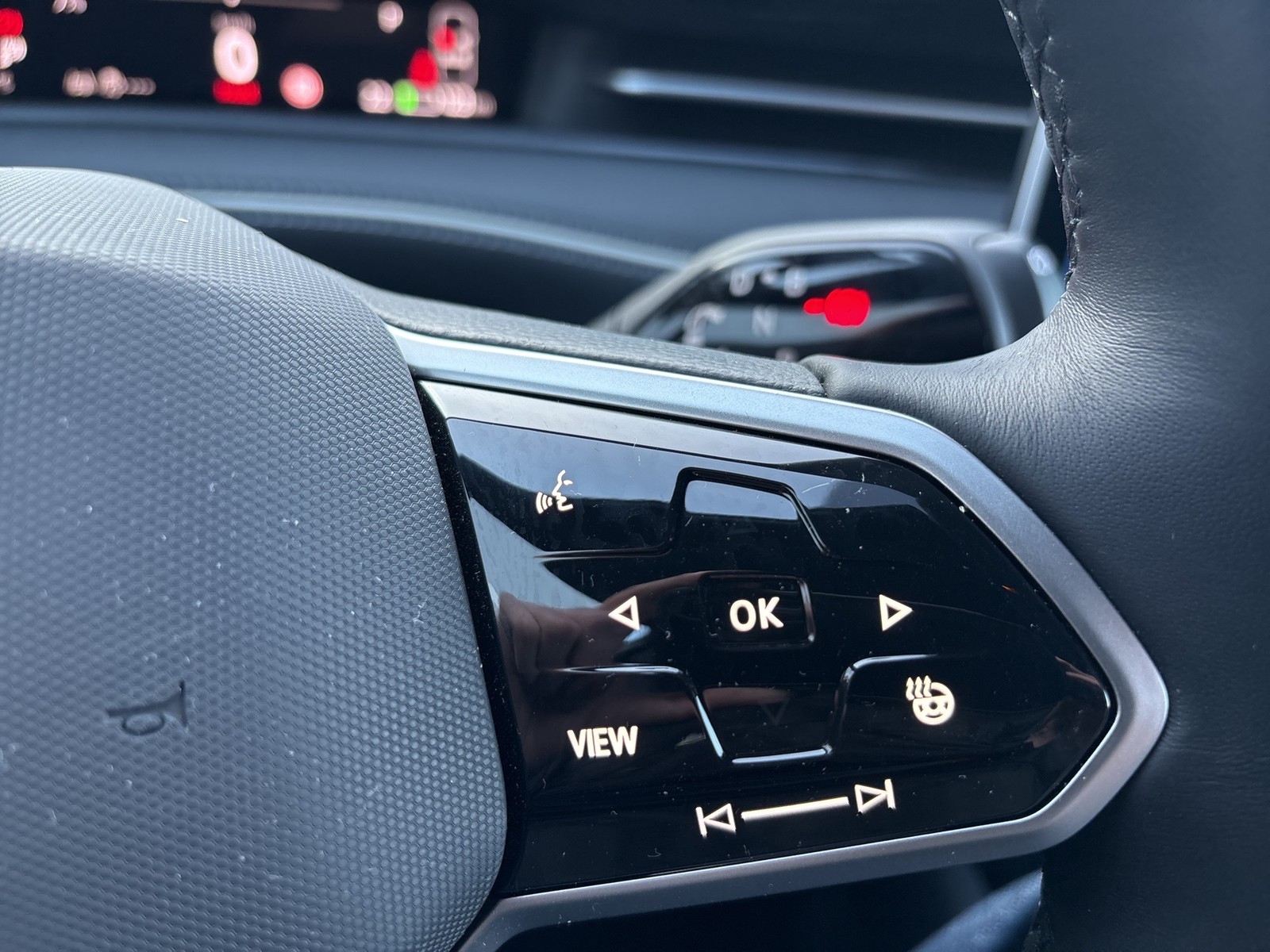 Volkswagen ID.7 PRO WÄRMEPUMPE AHK 360°CAM ACC HEAD-UP LM20