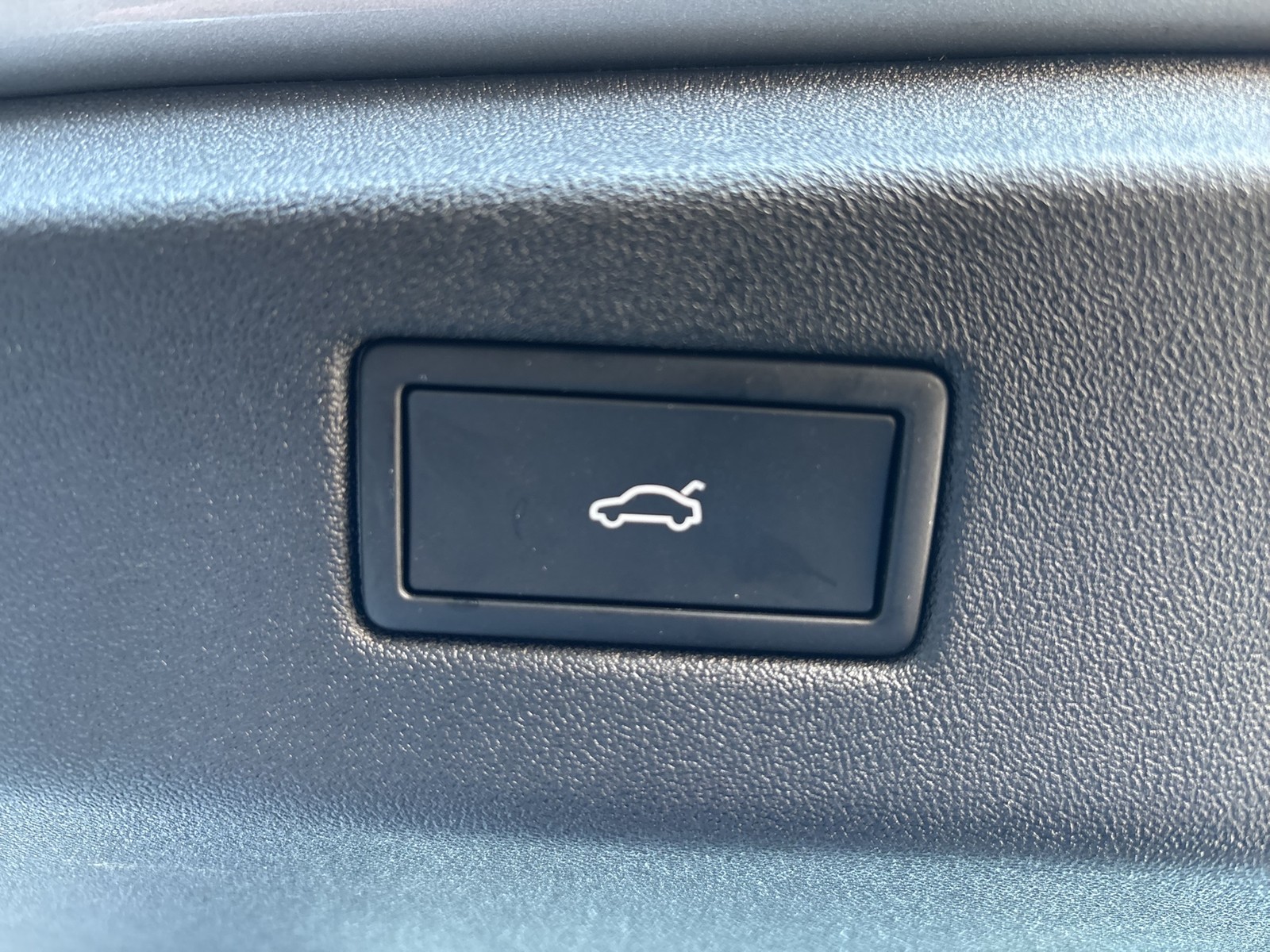 Volkswagen ID.7 PRO WÄRMEPUMPE AHK 360°CAM ACC HEAD-UP LM20