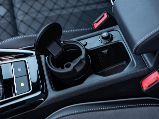 Volkswagen Golf VIII 1.5 R-LINE PANO ACC NAVI LM17 CARPLAY